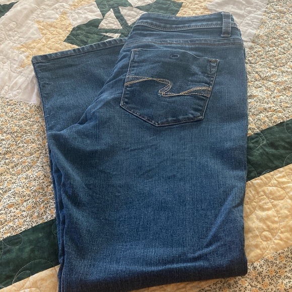 Lee perfect fit jeans, women’s 12S just below the waist dark stone washed - Picture 3 of 10